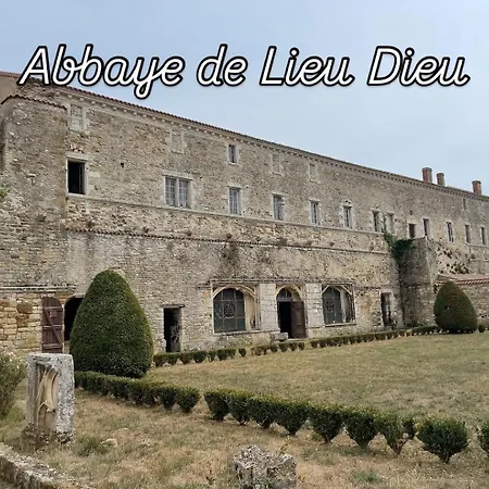 Sejour Berce Par La بيت للعطل *